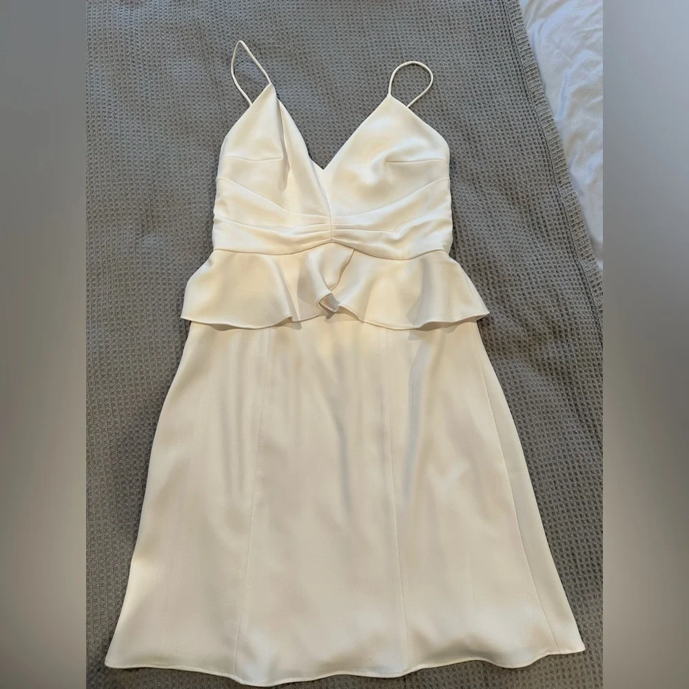 Monique Lhuillier Concertina MIDI Dress peplum fit and flare white dress - Picture 8 of 10